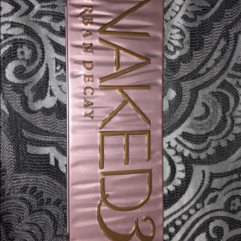 naked 3 pallet, brand new!